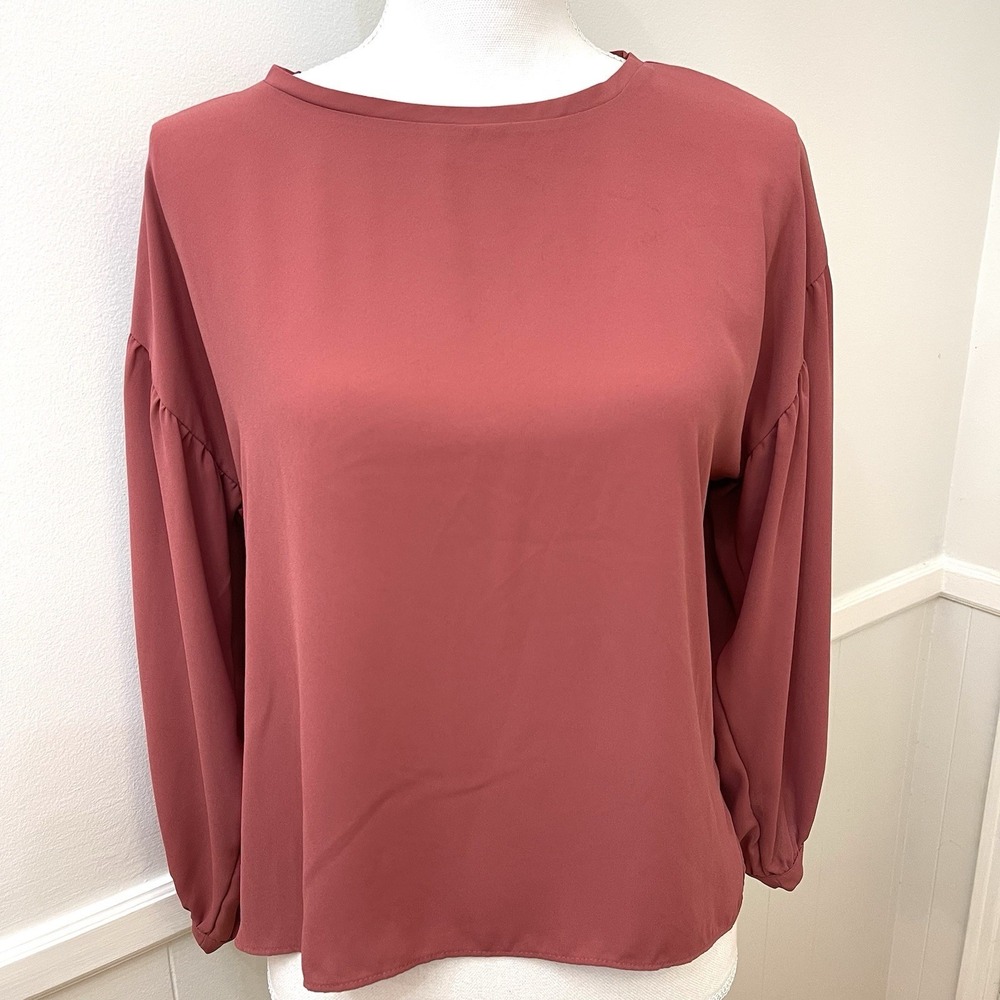Loft Women's Rose Blouse Top Size Small Long Sleeve‎